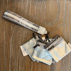 Lug 4 Piece Set SILVER